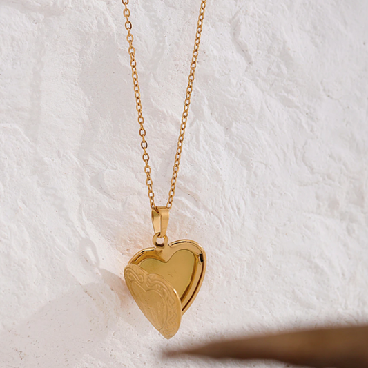 Heart Frame Golden Necklace